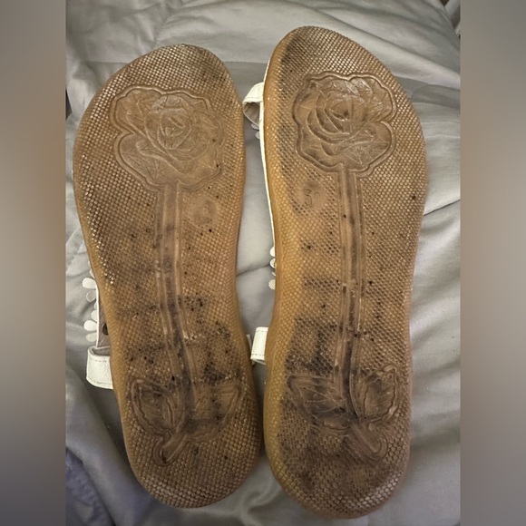 Daisy sandals sz 8 - Picture 2 of 2